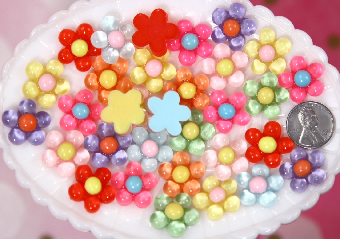 Flower Flat Backs - 24 pieces - 18mm Little Colorful Flower Resin Flatbacks or Cabochons