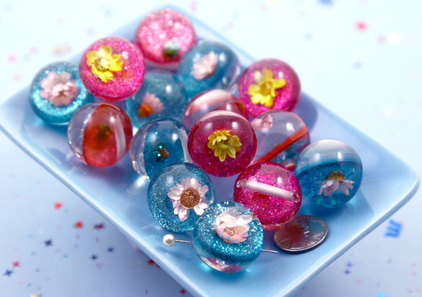 Flower Beads - 24mm Beautiful Dried Flower and Glitter Large Chunky Resin Beads - 6 pc set