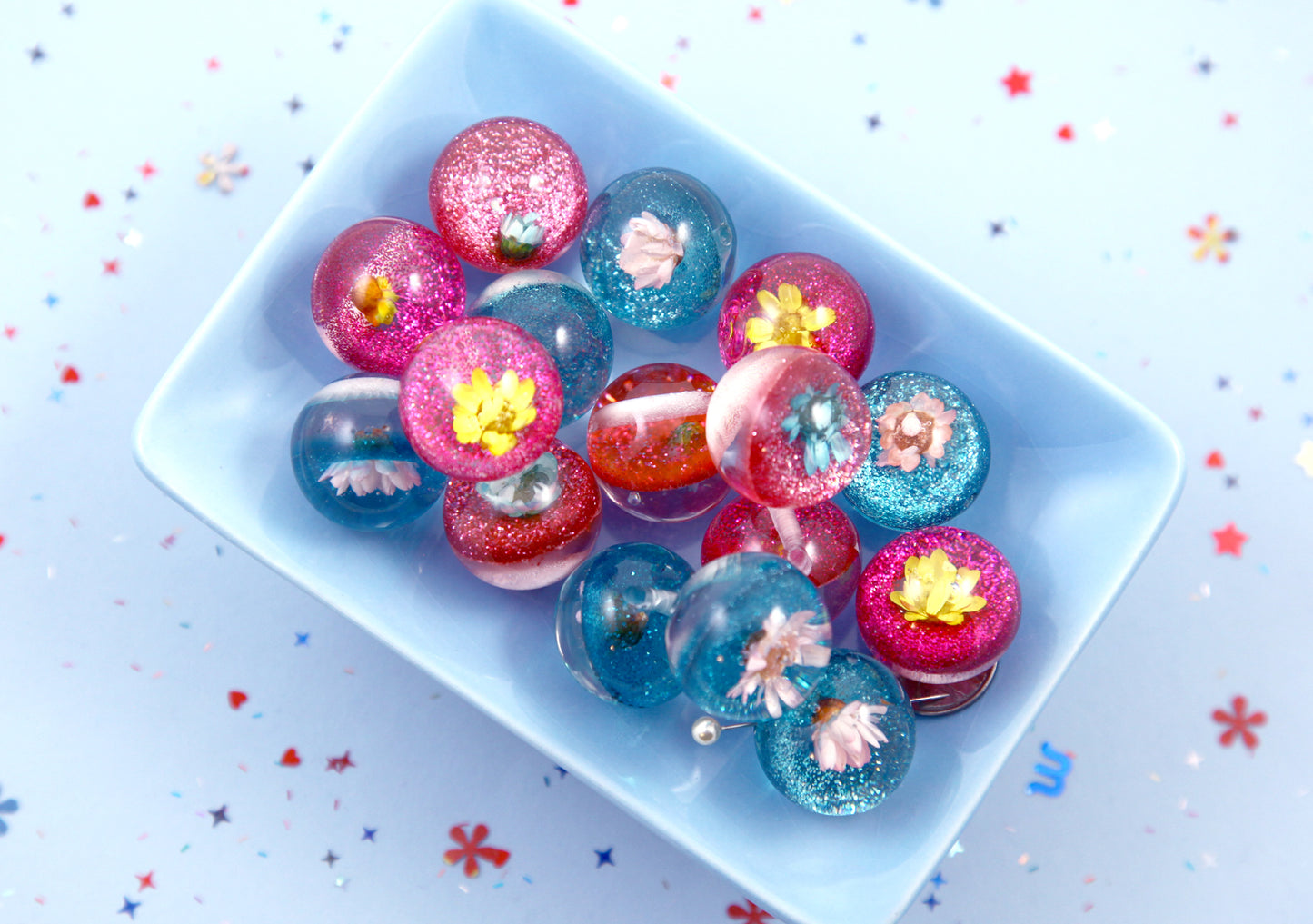 Flower Beads - 24mm Beautiful Dried Flower and Glitter Large Chunky Resin Beads - 6 pc set