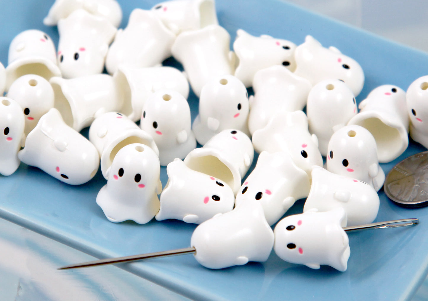 Ghost Beads - 10 pieces - 13mm Cute 3D Ghost Shape Plastic Acrylic or Resin Beads
