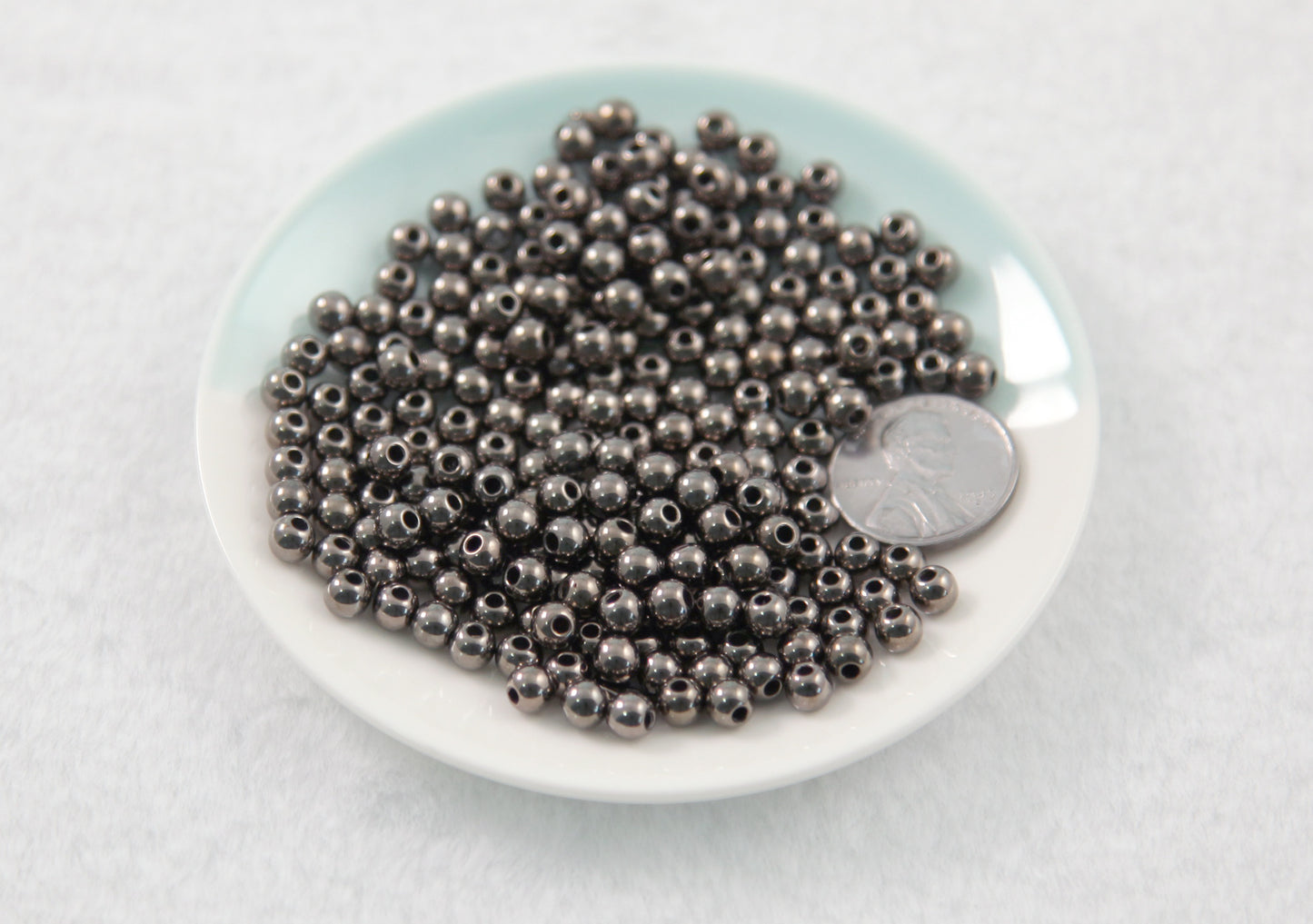 Spacer Beads - 300 pcs - 5mm Electroplated Gunmetal Dark Silver Plastic Spacer Beads - Super Lightweight - Easy to use in jewelry