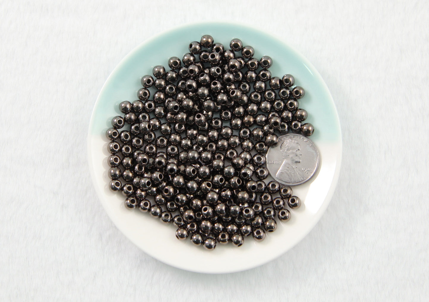 Spacer Beads - 300 pcs - 5mm Electroplated Gunmetal Dark Silver Plastic Spacer Beads - Super Lightweight - Easy to use in jewelry