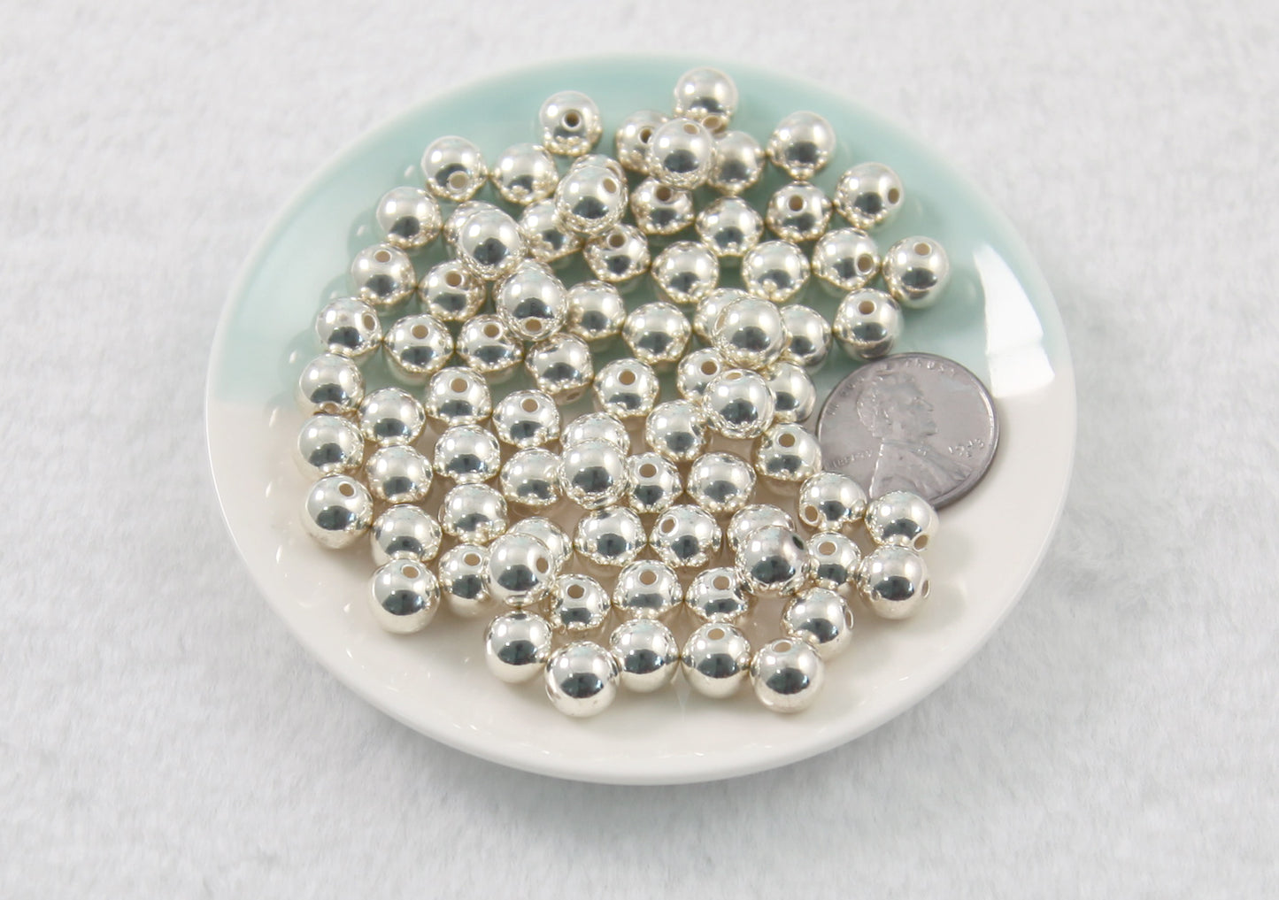 Electroplated Round Beads - 100 pcs - 8mm Electroplated Silver Plastic Spacer Beads - Super Lightweight - Easily to use in jewelry