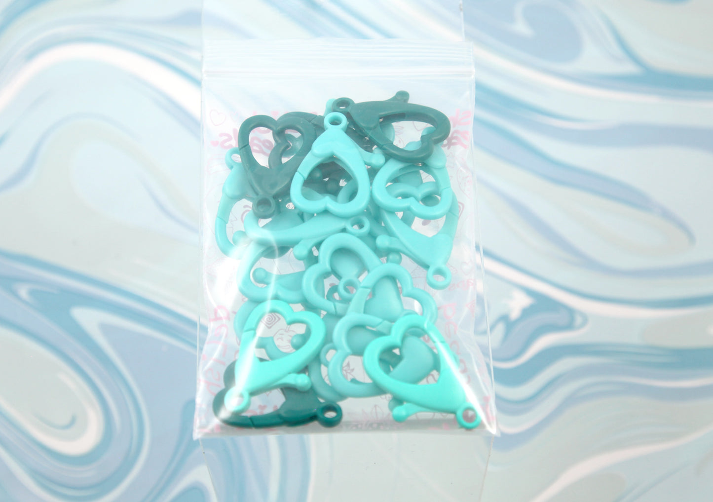 Big Heart Clasp - 21 pieces - 35mm Heart Shaped Plastic Clasp or Keychain Clip