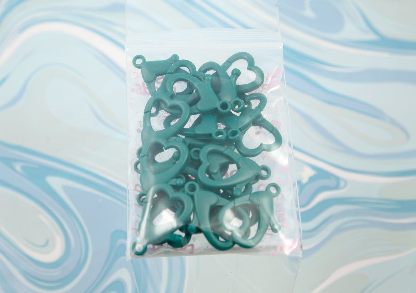 Big Heart Clasp - 21 pieces - 35mm Heart Shaped Plastic Clasp or Keychain Clip