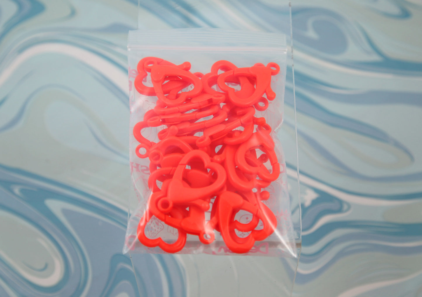 Big Heart Clasp - 21 pieces - 35mm Heart Shaped Plastic Clasp or Keychain Clip