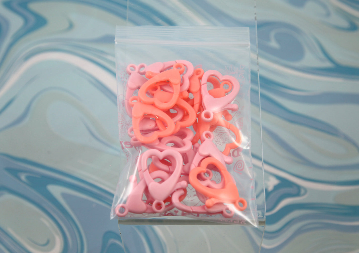 Big Heart Clasp - 21 pieces - 35mm Heart Shaped Plastic Clasp or Keychain Clip