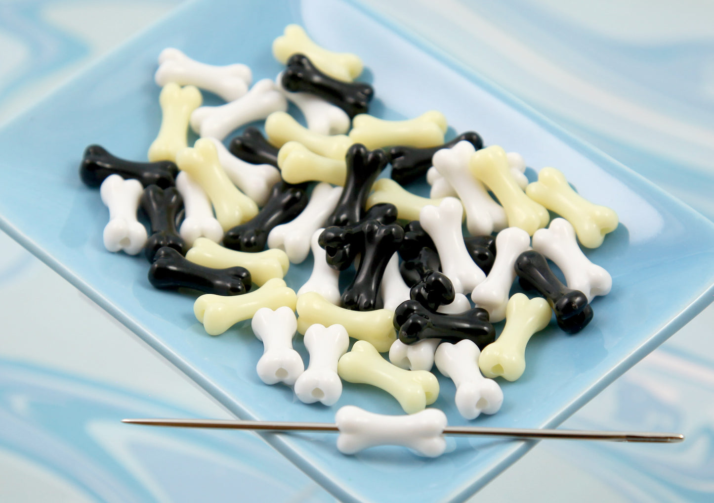 Bones Beads - Black and White Color Mix - 45 pieces - 20mm Bone Shape Beads Classic Bones Acrylic or Plastic Beads- Halloween Beads