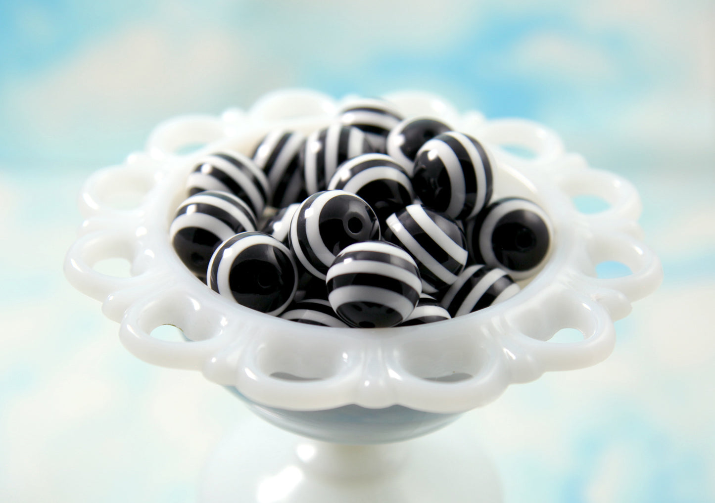 Black and White Striped Resin Beads - 20mm Halloween Stripe Chunky Round Acrylic or Resin Beads - 8 pc set