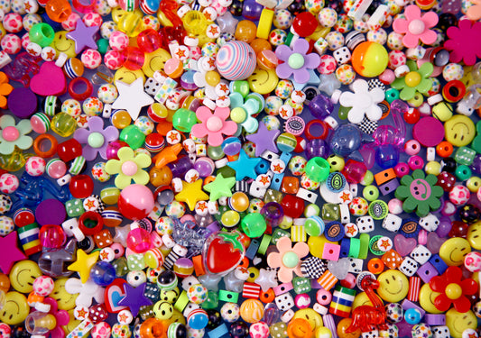 Huge Bead Grab Bag - Over 1000 pcs - SUPER FUNKY Mixed Lot of Plastic Beads - great for kandi singles, ispy, sensory crafts, jewelry making