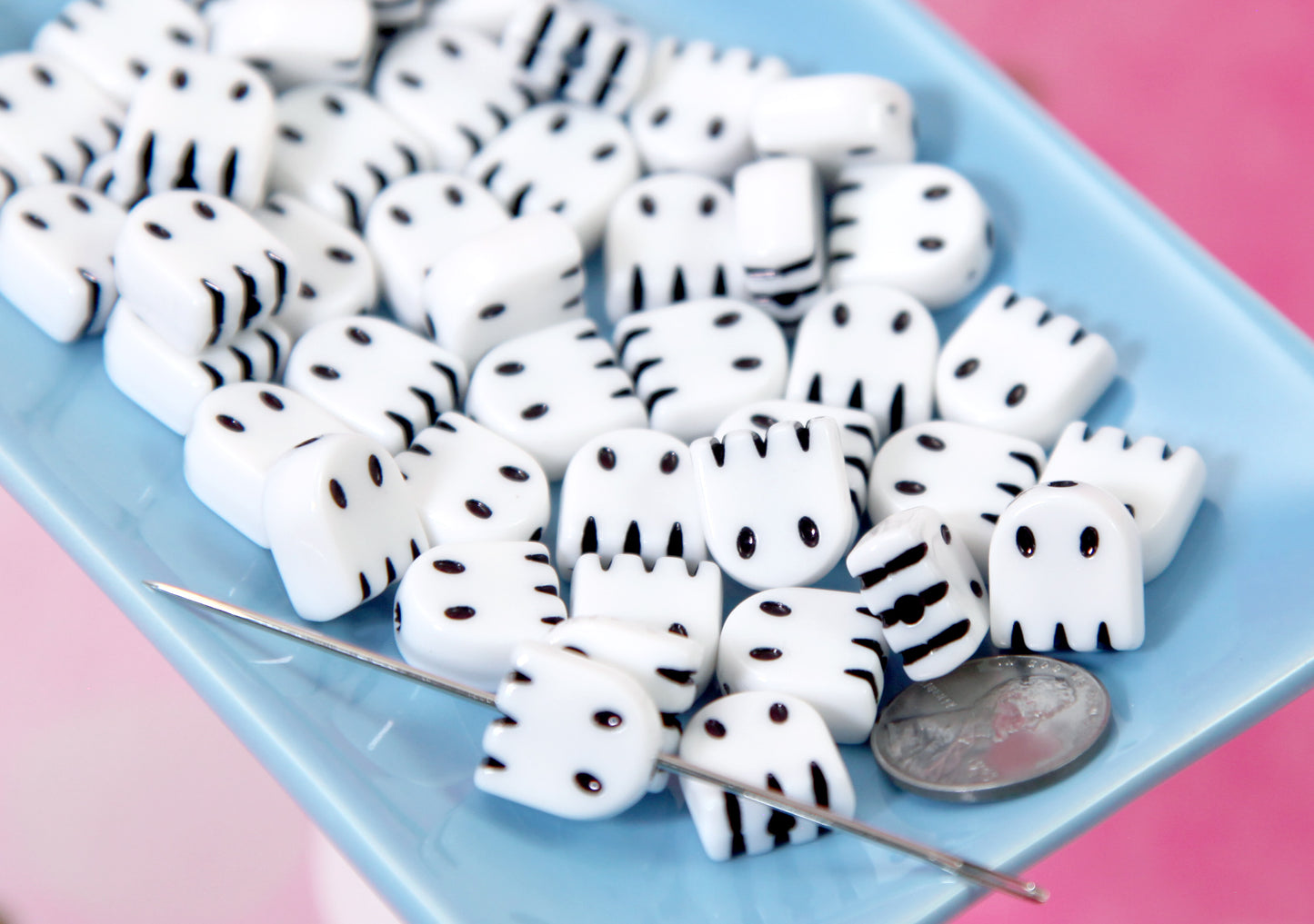 Ghost Beads - 30 pieces - 13mm Cute White Ghost Shape Plastic Acrylic or Resin Beads