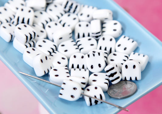 Ghost Beads - 30 pieces - 13mm Cute White Ghost Shape Plastic Acrylic or Resin Beads