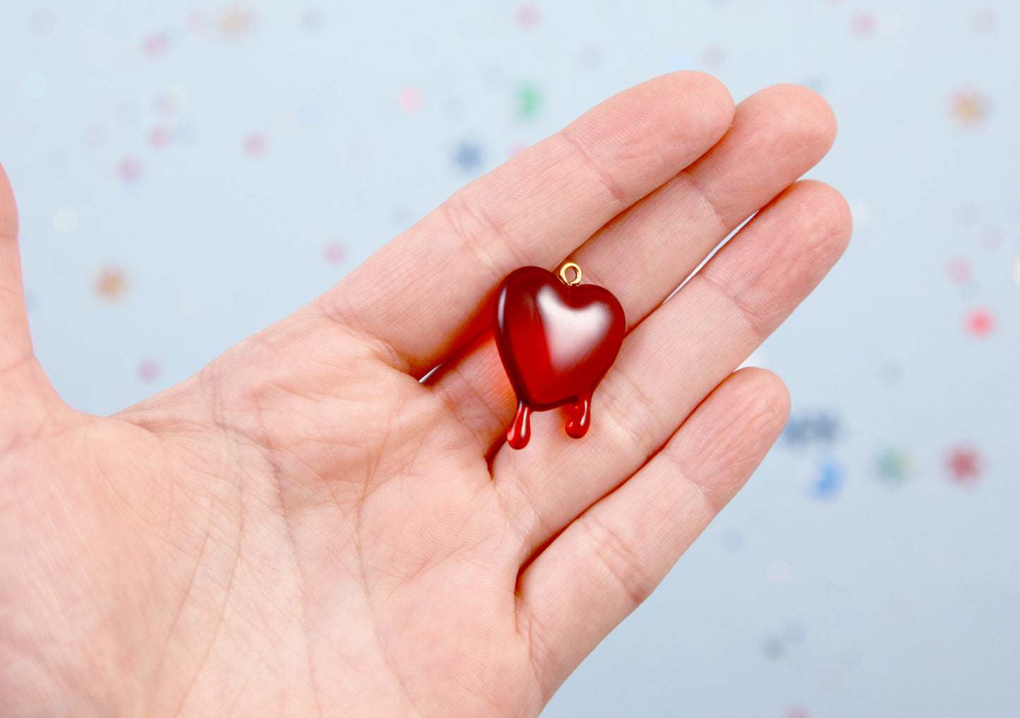 Bleeding Heart Charms - 20mm Red Dripping Heart Acrylic or Resin Charms - 4 pcs set