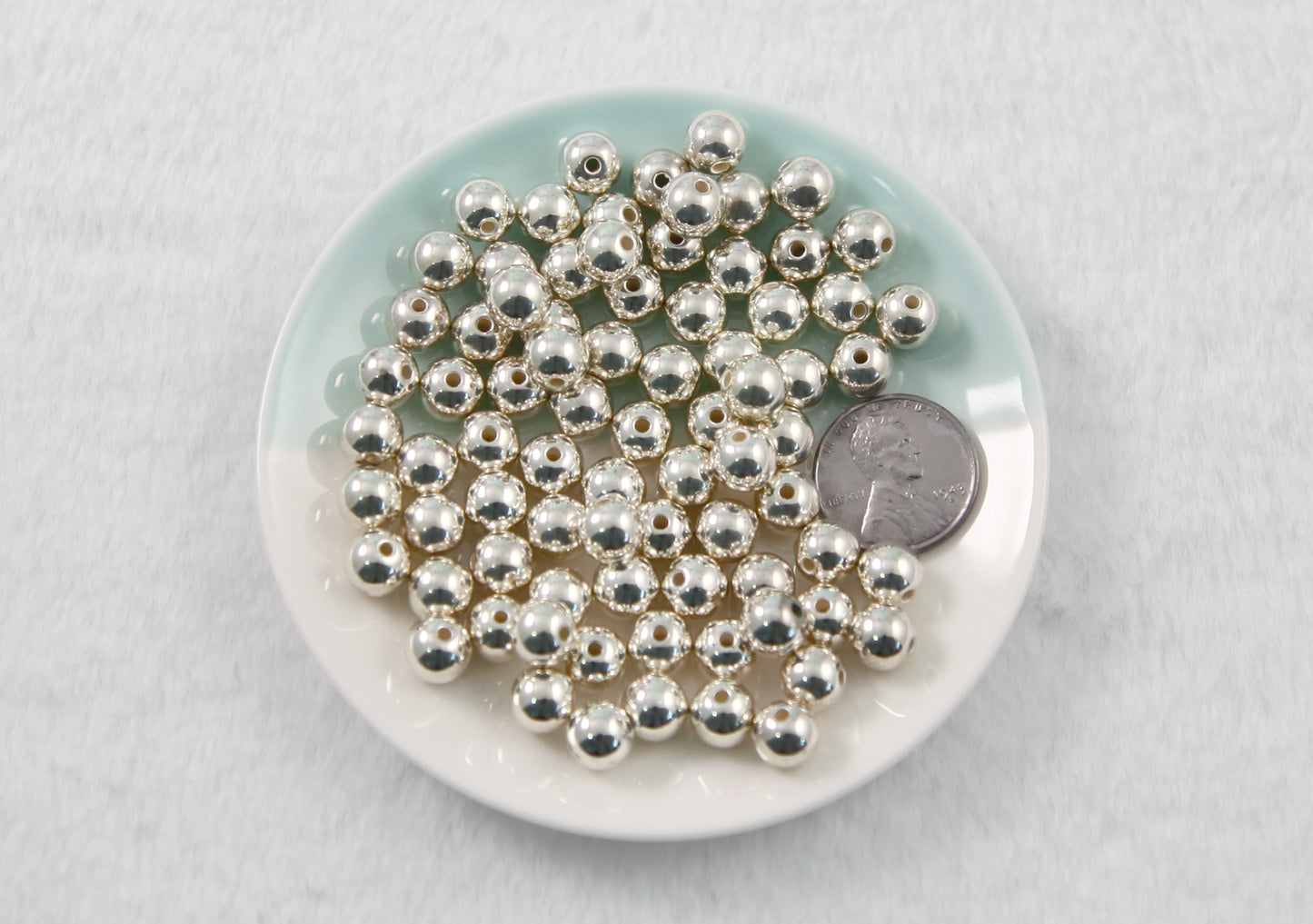 Electroplated Round Beads - 100 pcs - 8mm Electroplated Silver Plastic Spacer Beads - Super Lightweight - Easily to use in jewelry