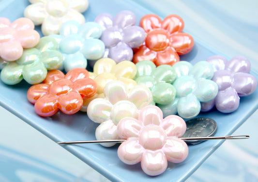 Flower Beads - 30mm Big Flower Bead Chunky Daisy Shape Plastic Acrylic or Resin Beads - 7 pieces