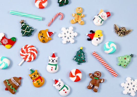 Christmas Cabochons Grab Bag - Cute Christmas Charms Mix - 25 pcs