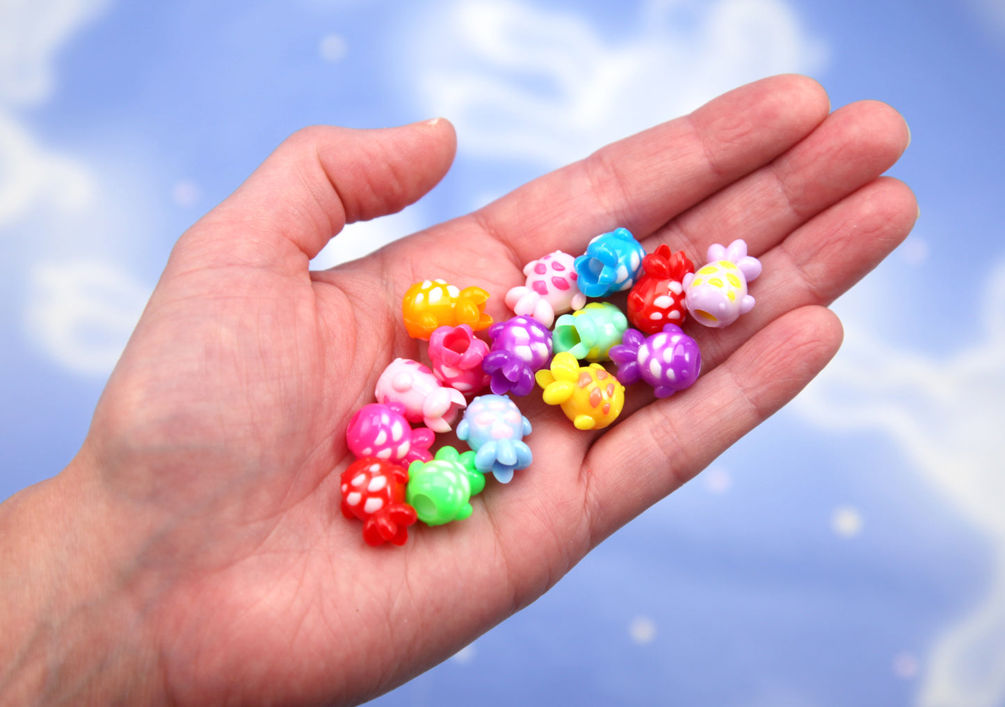 Colorful Fish Beads (75 pcs) 15mm Cute Fishes Bead - Large Holes - for Kandi, Jewelry or Sensory Toys