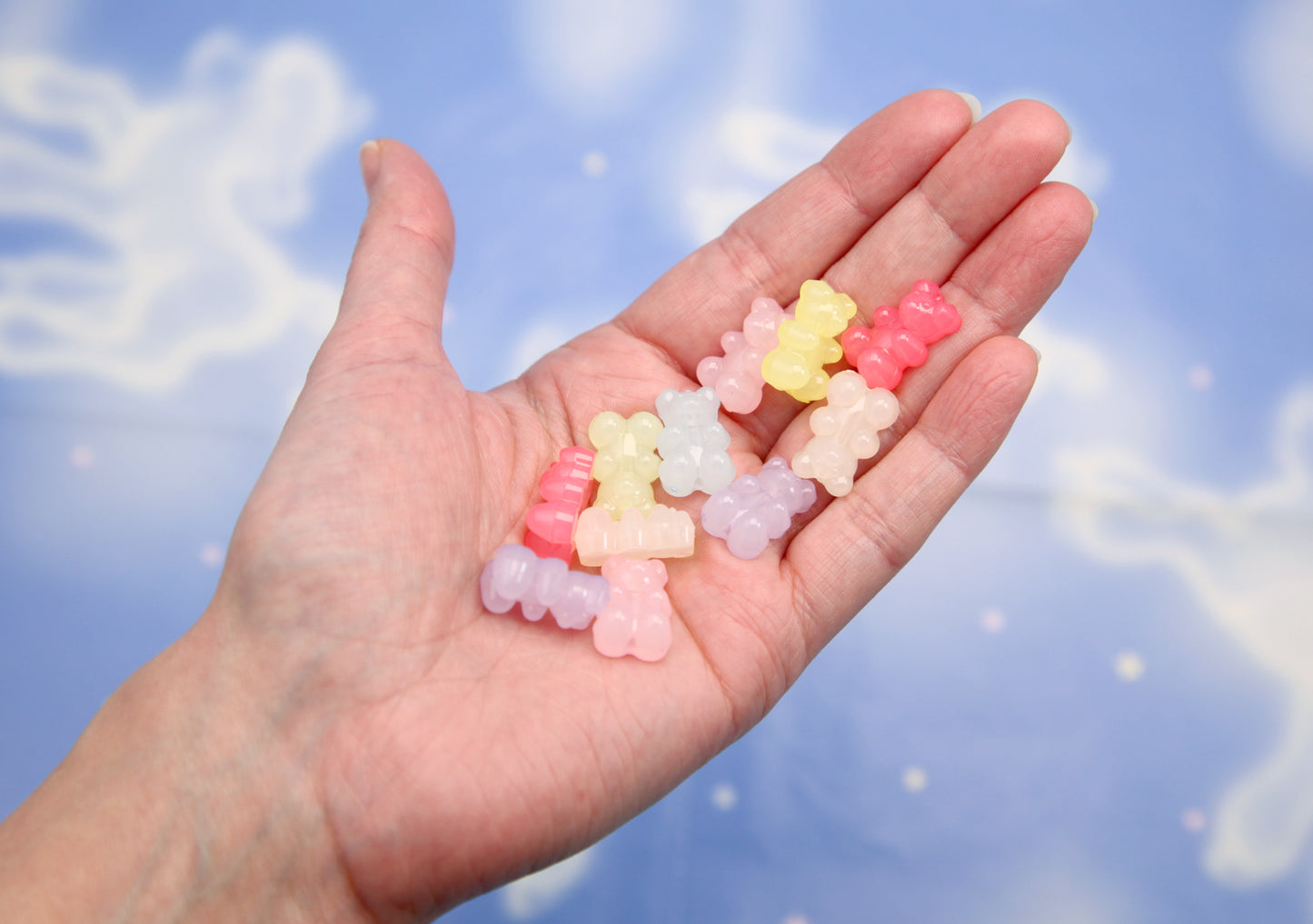 Fake Gummy Bear Beads - 18mm Jelly Color Fake Gummy Bears with Hole for Stringing - Fake Candy Resin Beads (40 pieces)