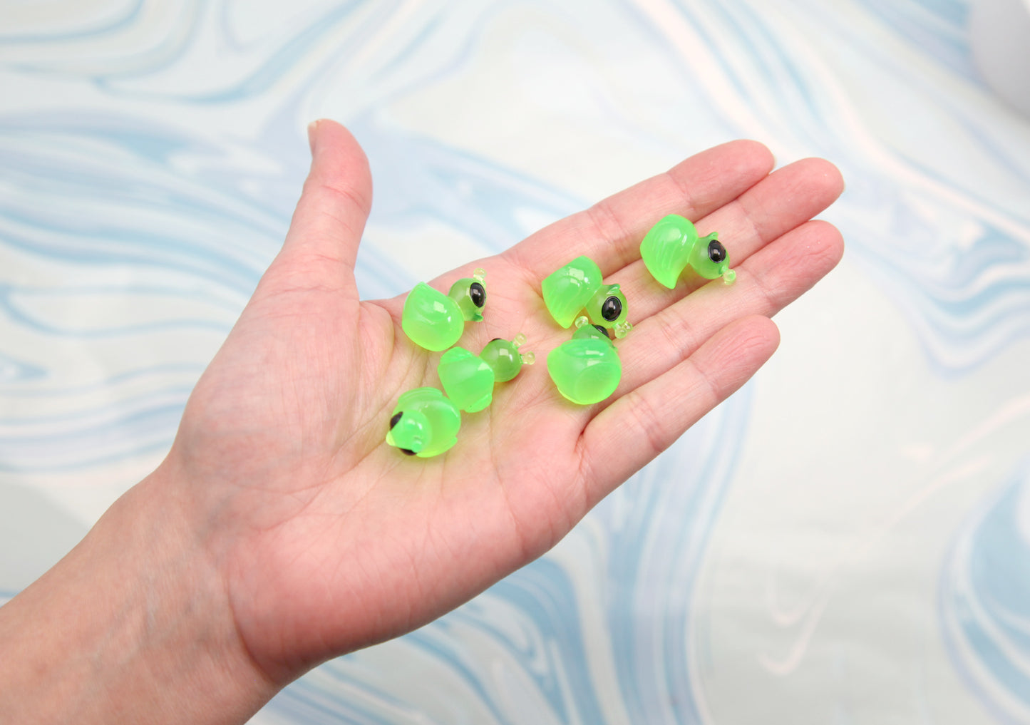 Mini Alien Ducks - 20mm Little Miniature Aliens Rubber Ducky Flatback - Toy Duck 3d Mini Plastic Decorations Resin Cabochons (10 pieces)