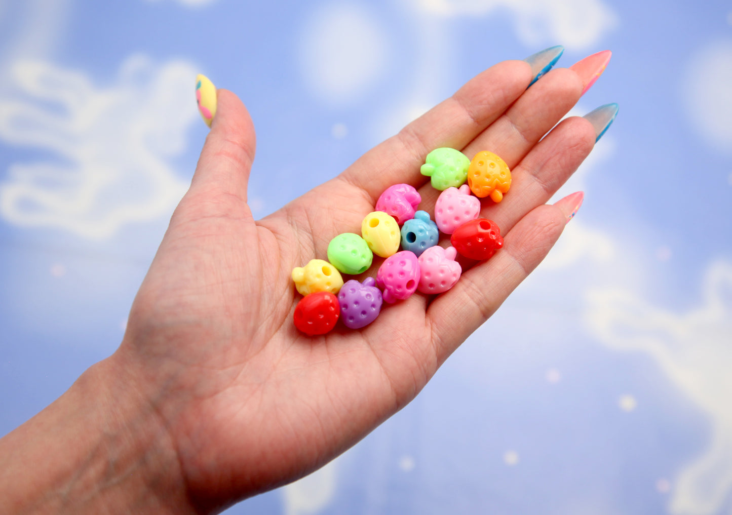 Strawberry Beads - 50 pcs - 17mm Bright Color Strawberry Acrylic Beads - Small Kawaii Strawberry Shape Resin or Plastic Beads