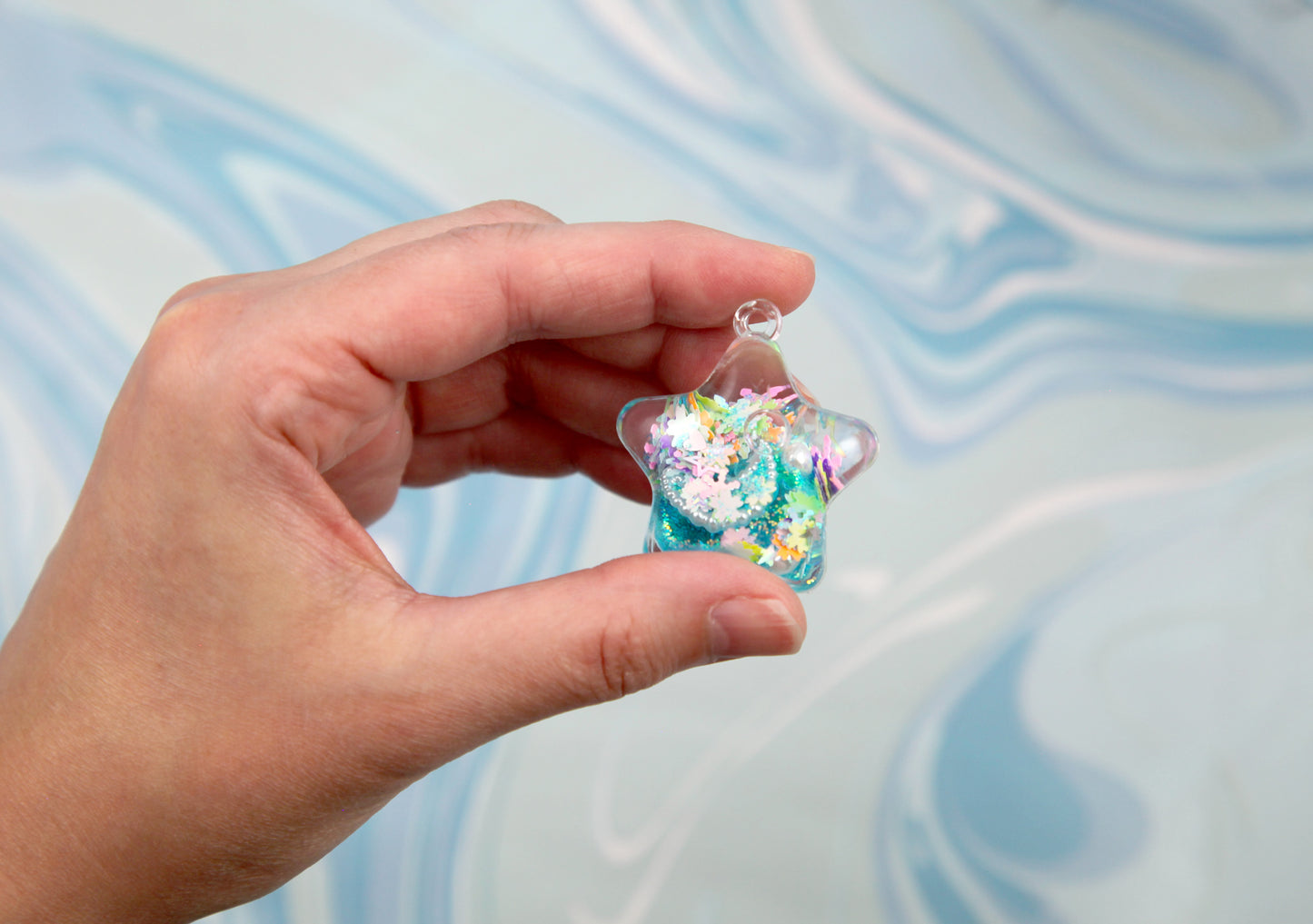 Liquid Filled Shaker Star Charms - 3 pieces - 40mm Glittery Shaker Star Charms Stim Star Pendants Plastic Charms - Water Bubble Fidget Charm