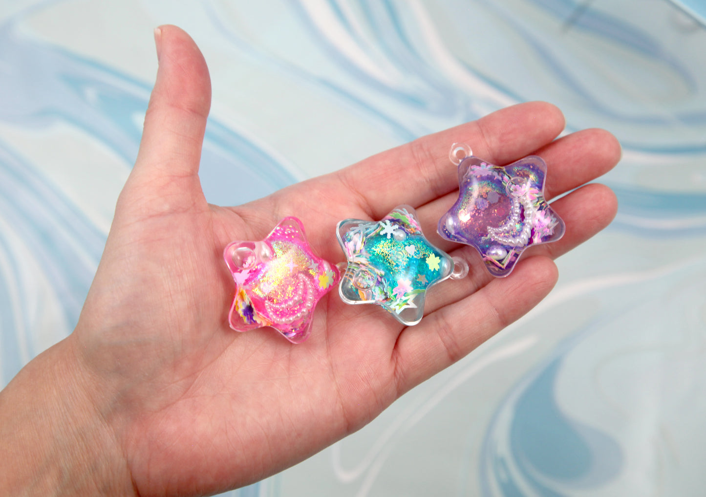 Liquid Filled Shaker Star Charms - 3 pieces - 40mm Glittery Shaker Star Charms Stim Star Pendants Plastic Charms - Water Bubble Fidget Charm
