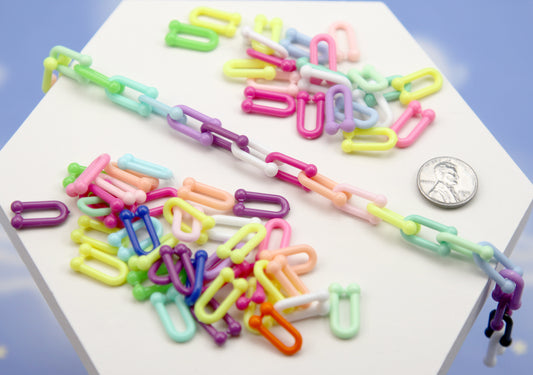 U-Shape Plastic Chain Links - 80 pieces - 18mm Colorful U shaped Plastic or Acrylic Chain Links - Mixed Colors