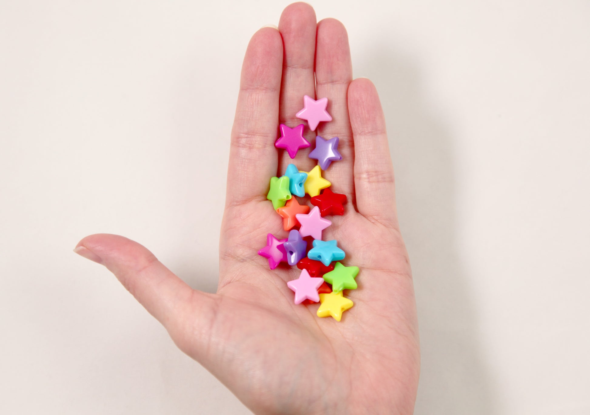 Plastic Star Beads - 14mm Small Flat Bright Color Plastic Stars Resin –  Delish Beads